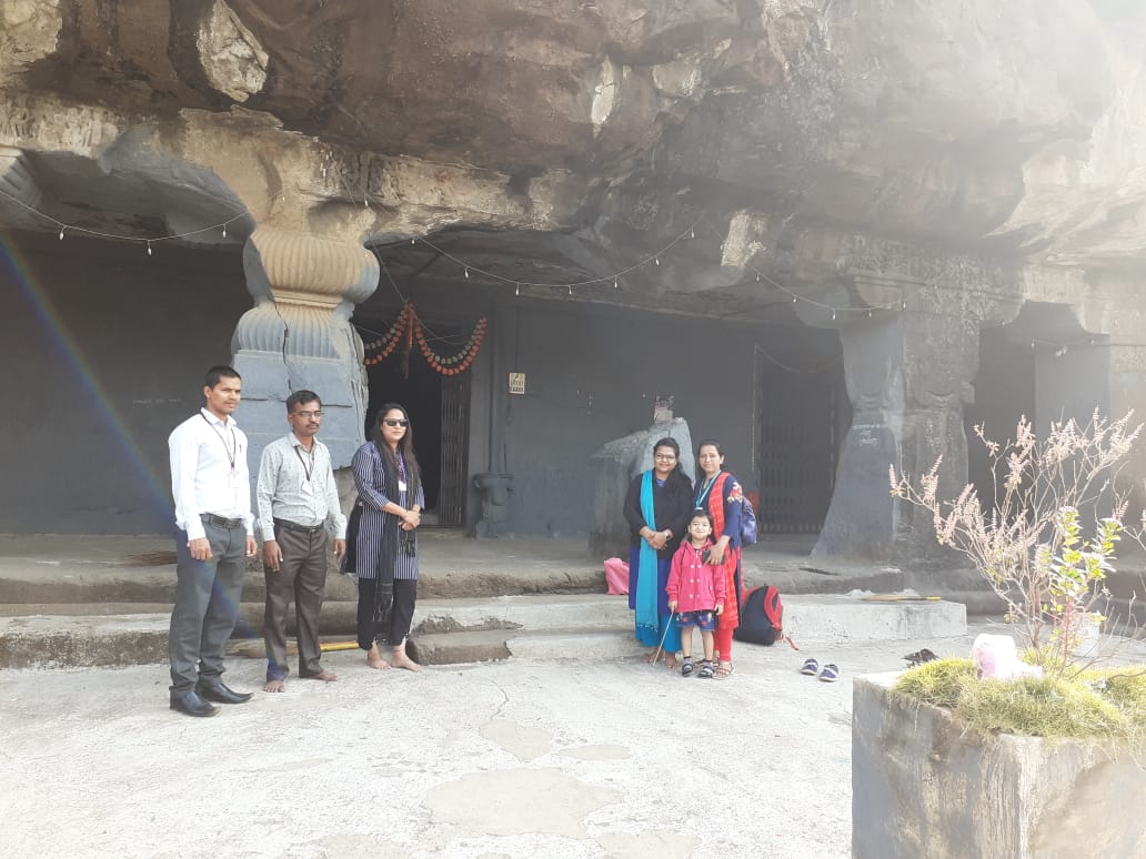 Students of Arts and BMM went to the historical visit to “Lonad Cave & Khandeshwasri mandir”